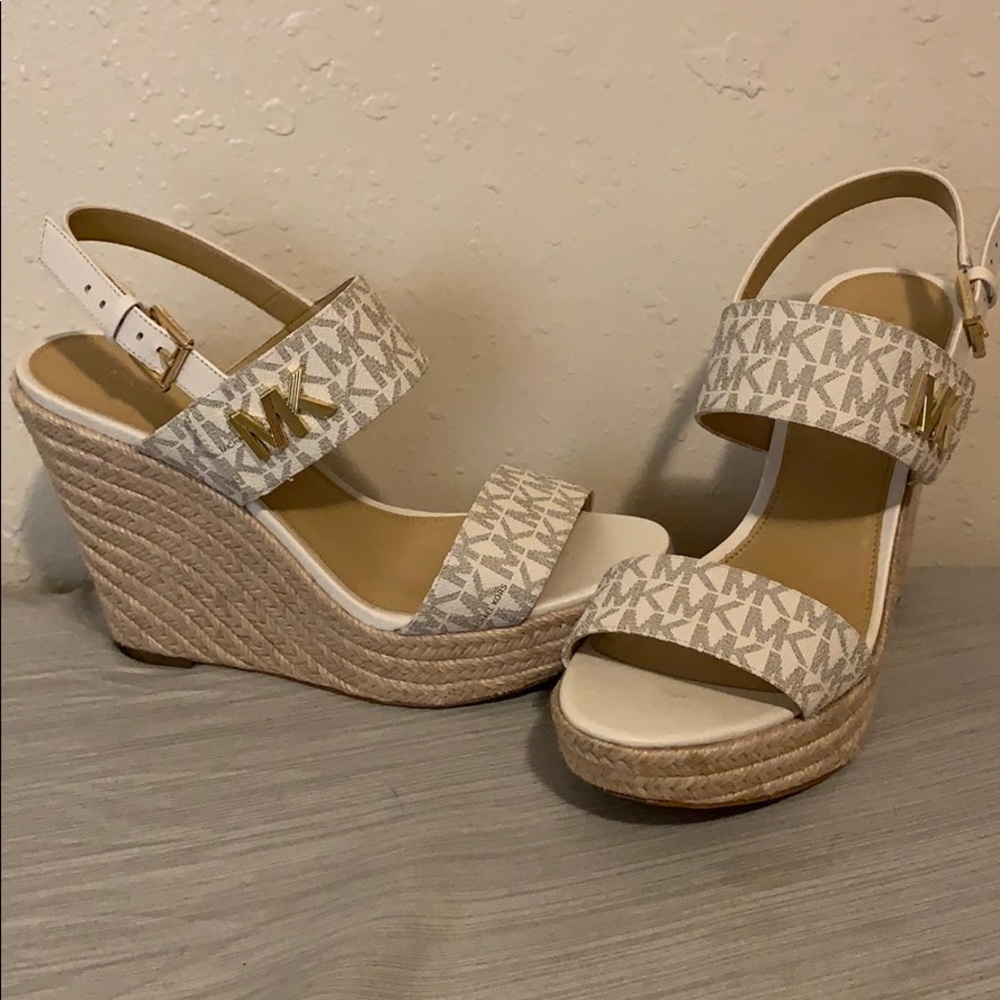 Mk wedges